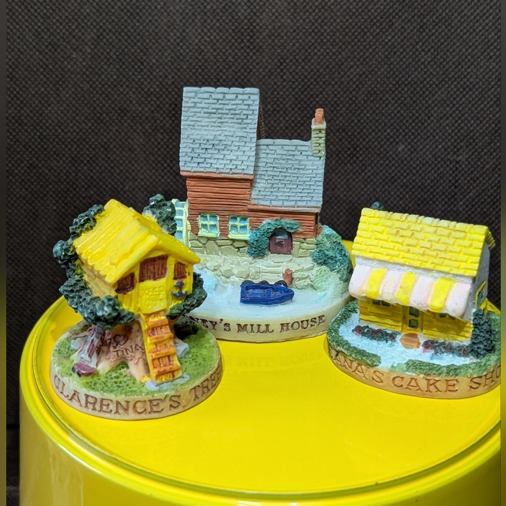 Vintage 90's Lyon's Tetley Ltd Tea Folks 4 Piece Set